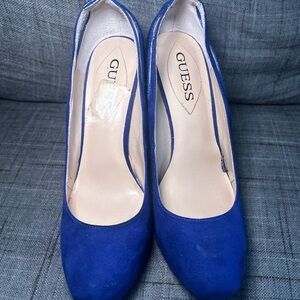 GUESS Women’s Royal Blue Suede Pump Heels Size 8M Classic Dress Shoes